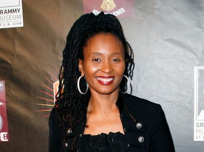 Dee Barnes Thinks Diddy's Video Bashes Cassie For Being An