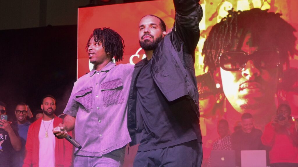 Drake Joins 21 Savage Onstage During Toronto Show: ‘you Home,