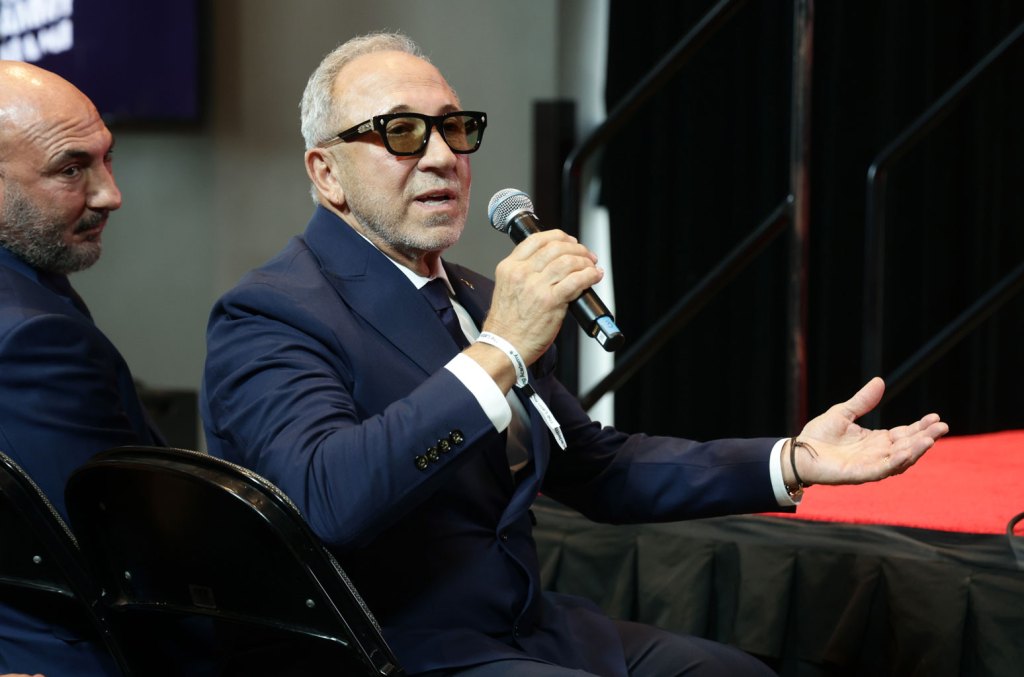 Emilio Estefan Partners With Congress To Create 'latin Music Month'