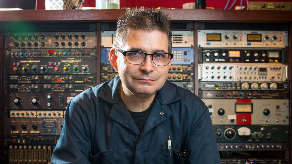 In Canada: Musicians Pay Tribute To Steve Albini, Feist &