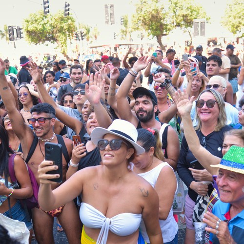 Madonna Plays To 1.6 Million Fans On Copacabana Beach