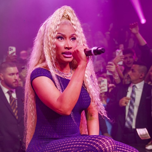 Nicki Minaj Brings Out Cyndi Lauper As Special Guest During