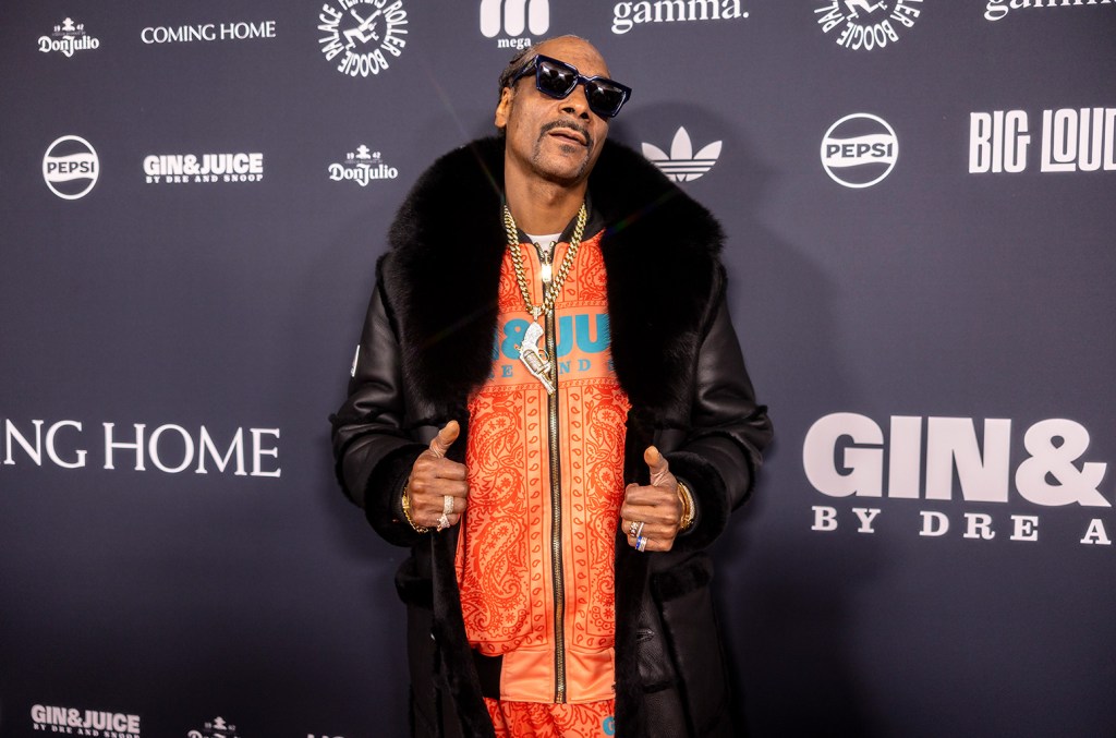 Snoop Dogg Sells His Collectibles, Rares & Iconic Items At