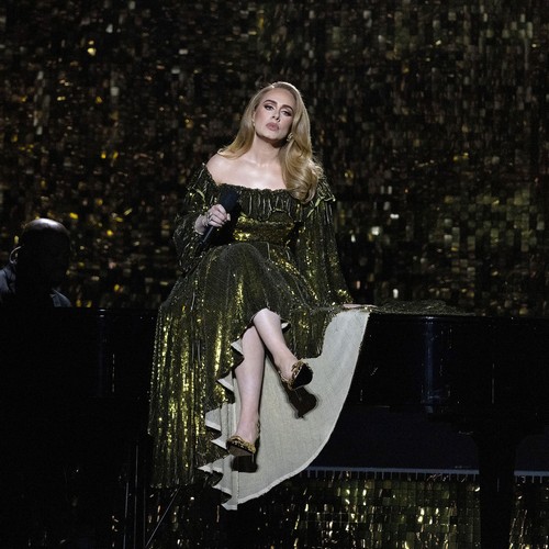 Adele Promises Her Fans 'will Get Laid' As She Makes