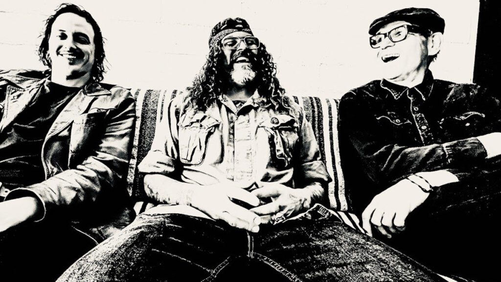 Brant Bjork Trio (ex Kyuss) Announce New Album And Release “backin'