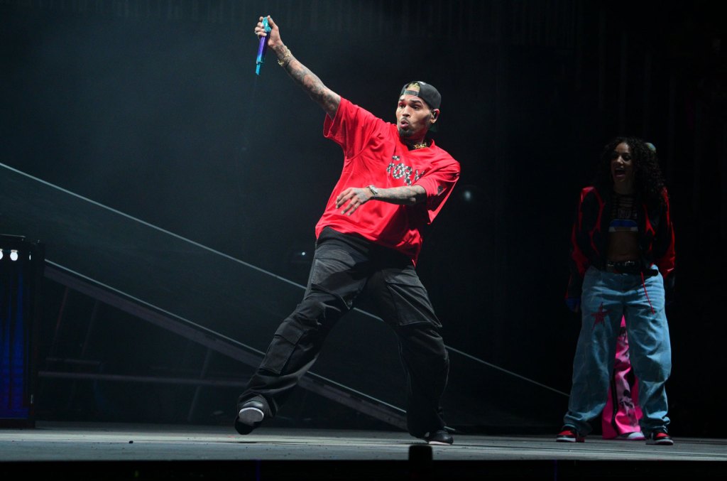 Chris Brown Stuck In Mid Air While Performing During Concert In