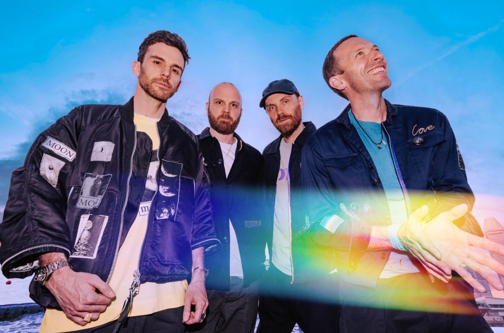 Coldplay Stirs The Emotions On ‘feelslikeimfallinginlove’: Stream It now’