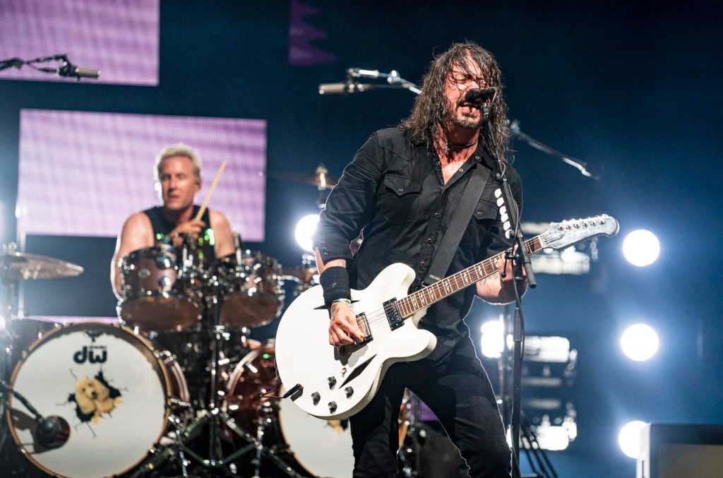 Dave Grohl Playfully Jokes About Taylor Swift's Eras Tour At