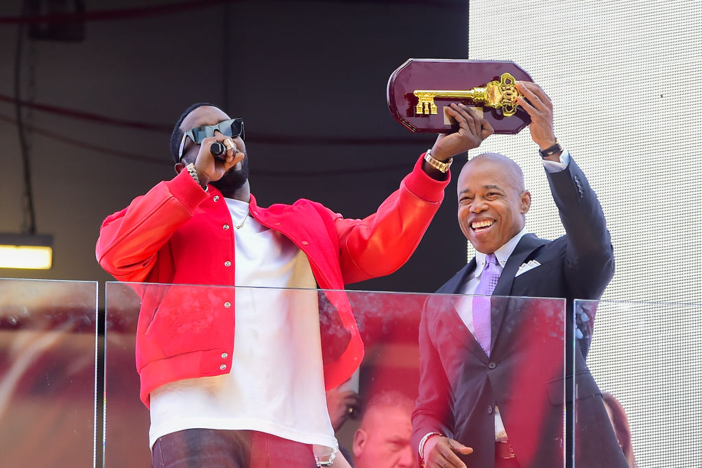 Diddy Returns The Keys To New York To The Mayor's