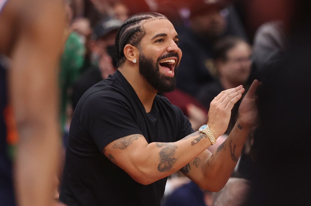 Everyone Is Confused About This New Drake Song
