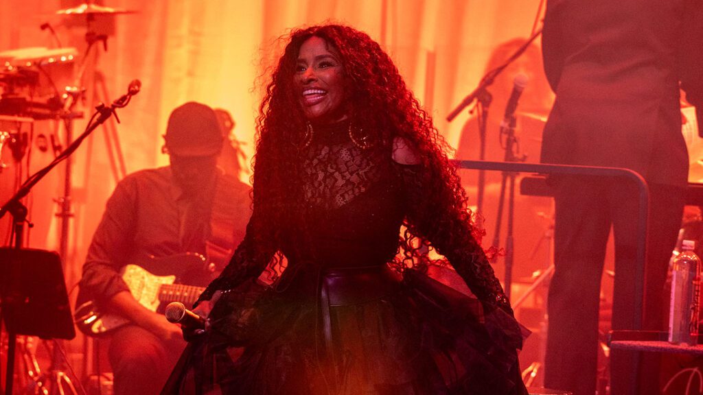 Live Review: Chaka Khan And Nu Civilization Orchestra At Meltdown