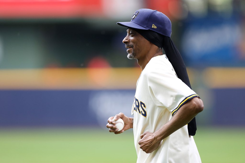 Snoop Dogg Throws Out The First Pitch And Offers Hilarious