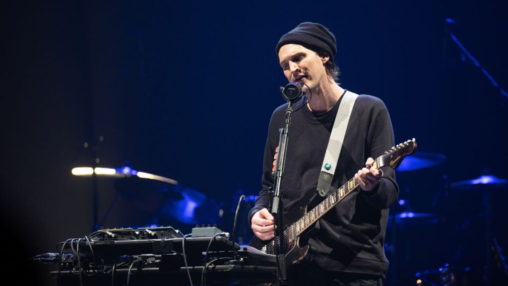 Former Red Hot Chili Peppers Guitarist Josh Klinghoffer Sued For