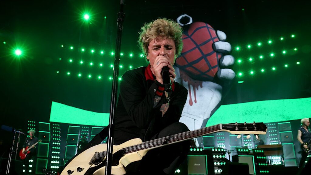 Green Day Kicks Off Saviors Tour In Washington, Dc: Photos,