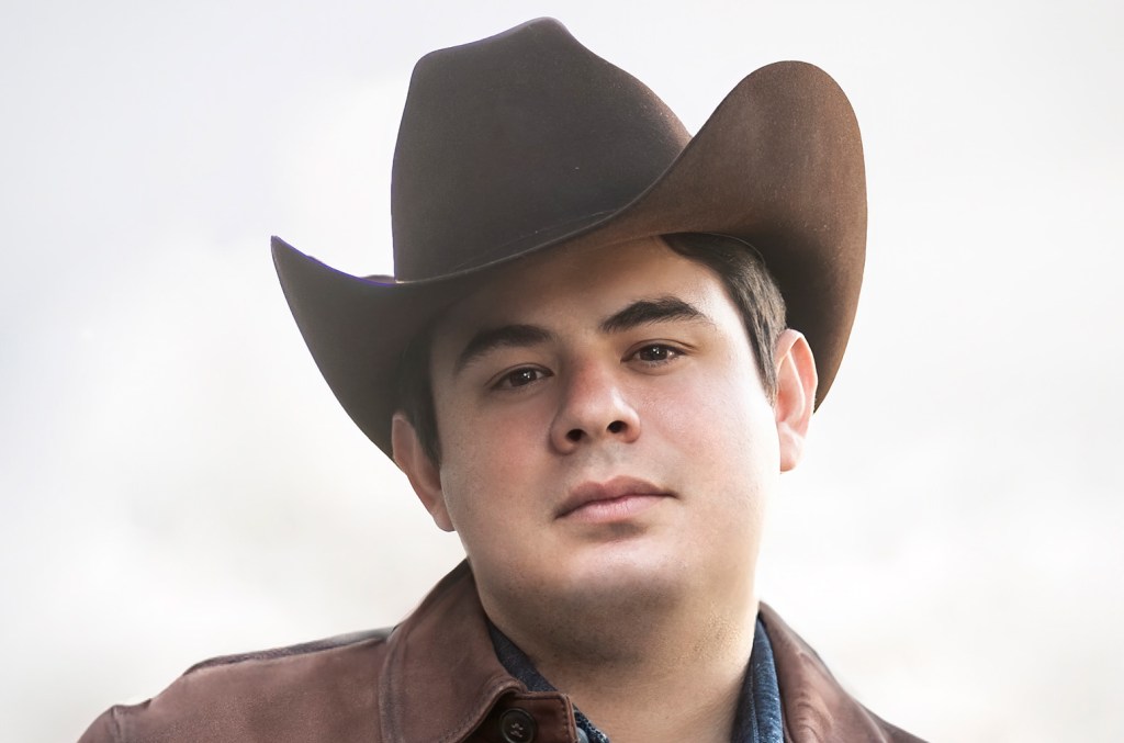 Alfredo Olivas Talks 'imaginación', Norteño Country Style, Collaborations And More