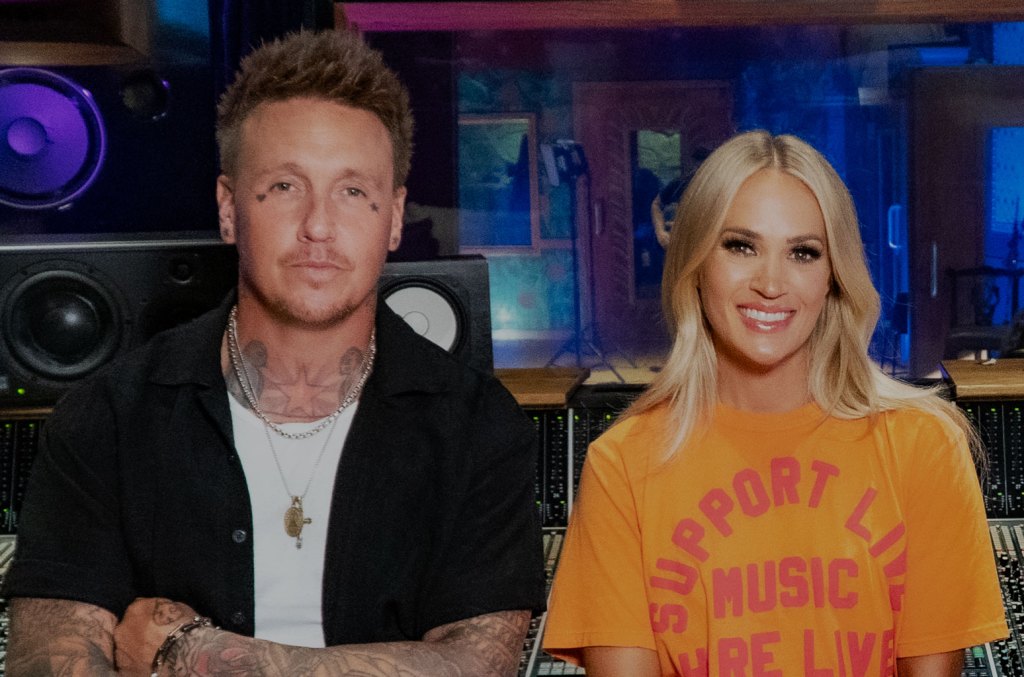 Carrie Underwood Teams With Papa Roach For New 'leave A