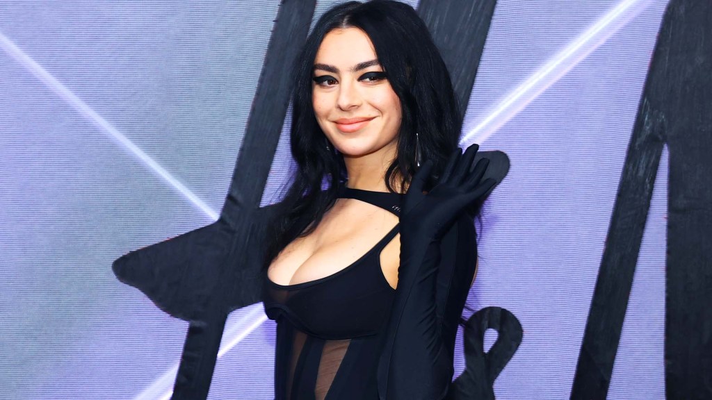 Charli Xcx's 'apple' Enters Top 10 Of Tiktok Billboard's Top