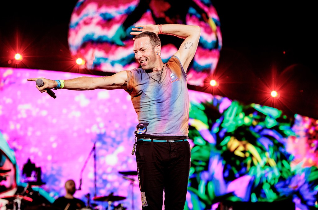 Coldplay Debut New Song 'good Feelings' In Concert In Italy