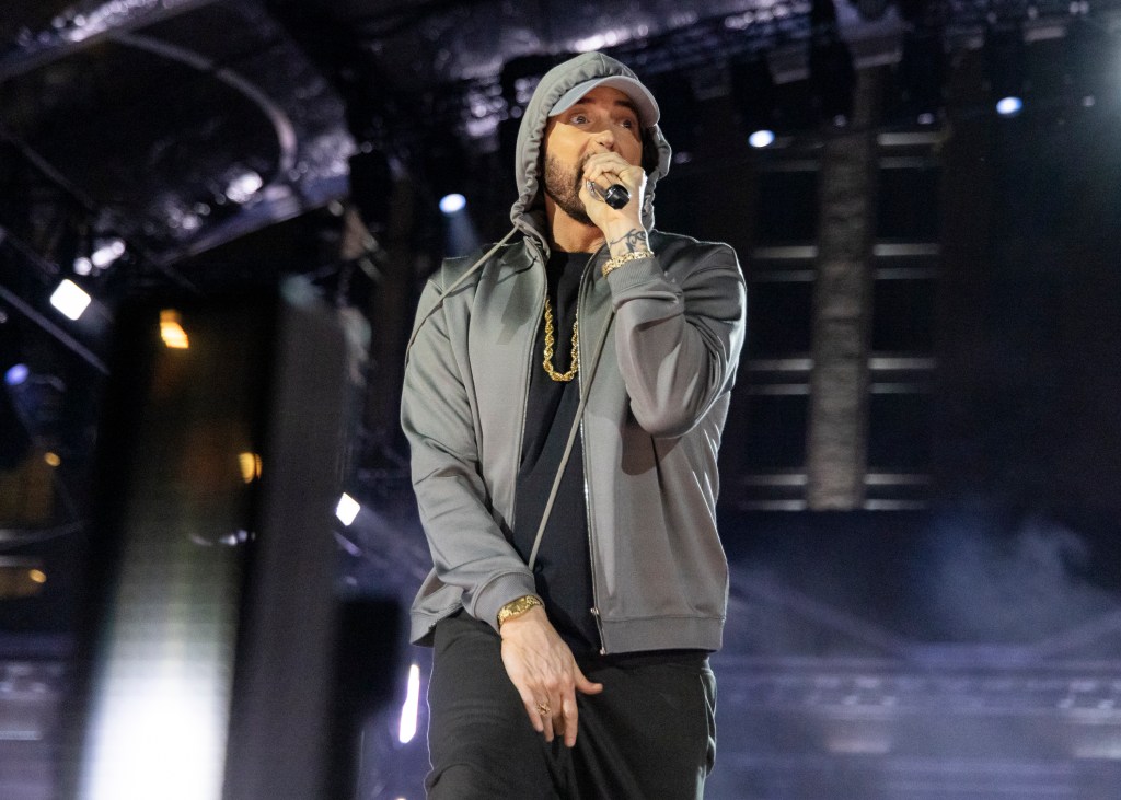 Eminem Reaches Uk No.1 With 'the Death Of Slim Shady