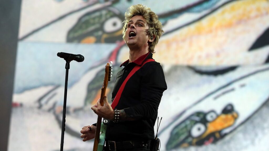 Hear Billie Joe Armstrong Cover ‘black Haired Girl’ From New