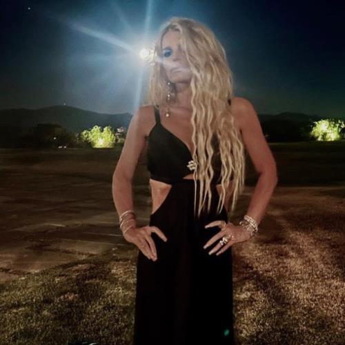 Jessica Simpson Begs Sister Ashlee To Return To Music