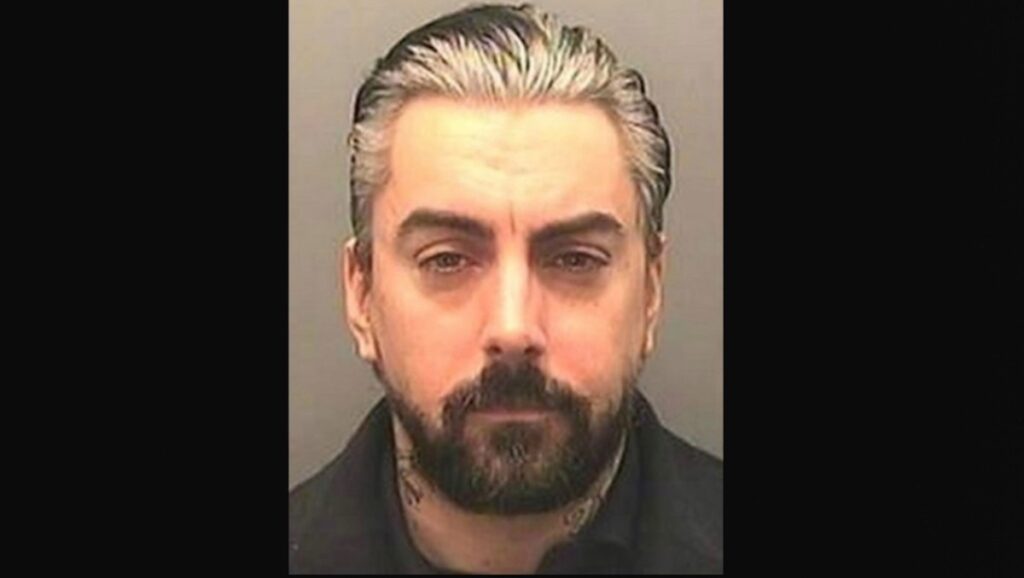 Lostprophets Singer Stabbed In Prison With Sharpened Toilet Brush Over