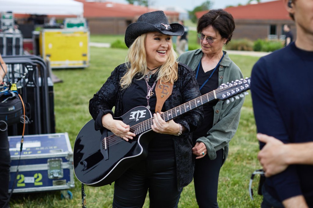 Melissa Etheridge Recalls Performing At Prisons As A 12 Year Old In