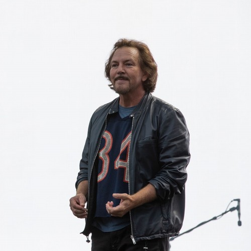 Pearl Jam Felt Like They Had A 'near Death Experience'