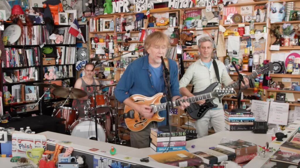 Phish Cram The Jams And Trampolines Onto Cubicle Sized Stage For