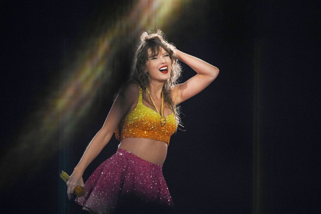 Taylor Swift Gushes About Rainy Eras Tour Show In Hamburg: