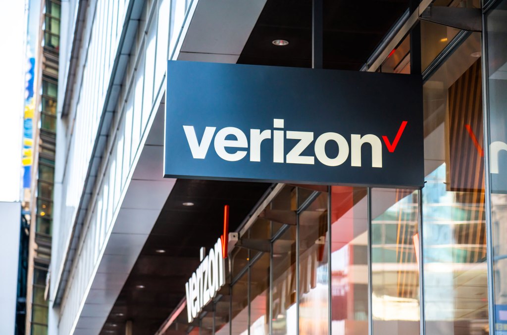 Verizon Faces Music Piracy Lawsuit From Major Companies: 'buried Its