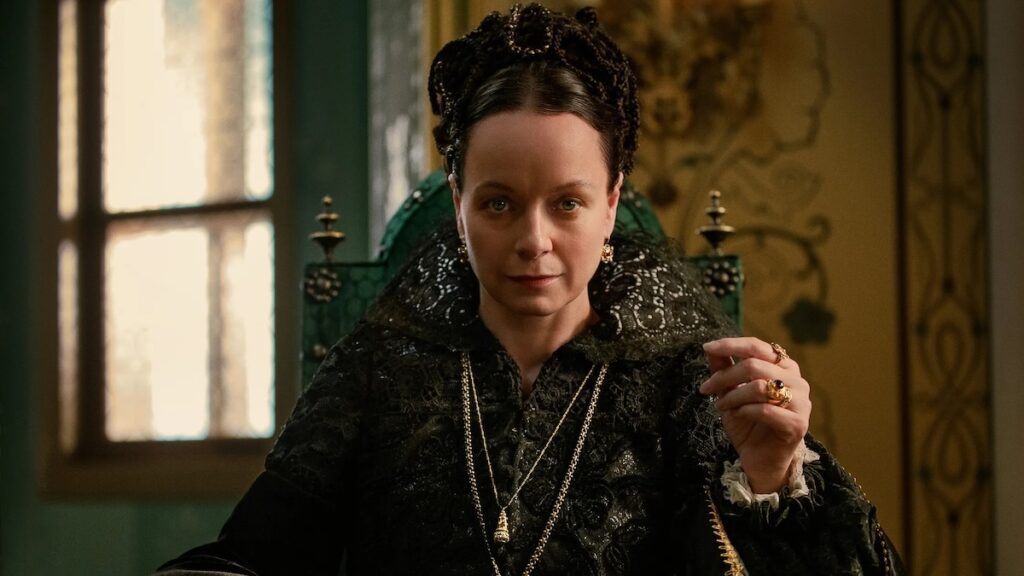 Samantha Morton Talks The Serpent Queen Season 2 & Debut