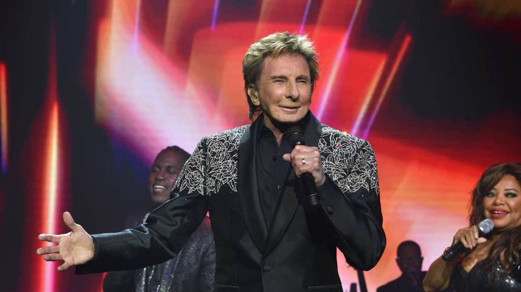 Barry Manilow Sues Hipgnosis For $1.5m In Bonus Dispute