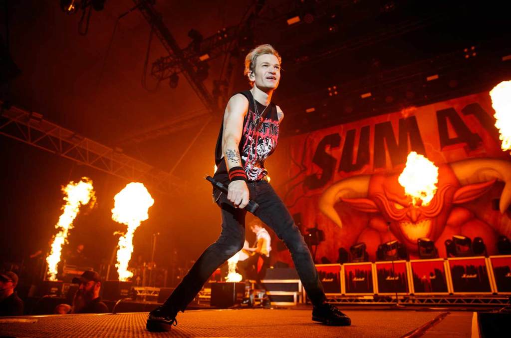 Fans Speculate: Could Sum 41's Deryck Whibley Be Linkin Park's