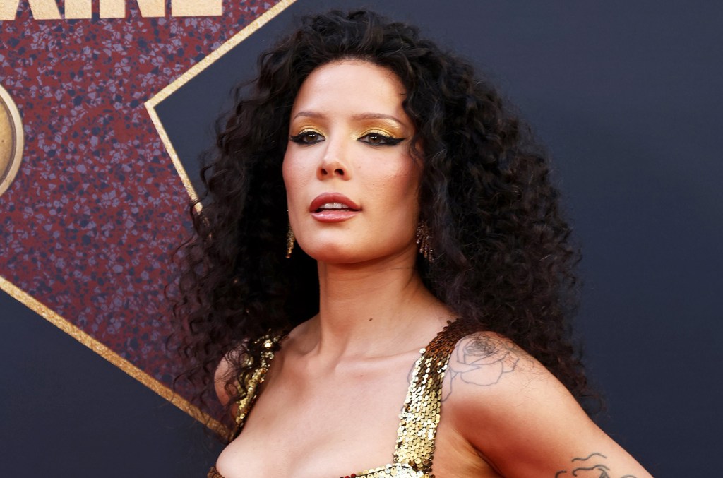 Halsey Says She 'shared Everything' With Britney Spears Until 'lucky'