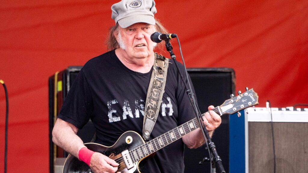 Neil Young Breaks Silence On Crazy Horse Tour Cancellation: ‘i