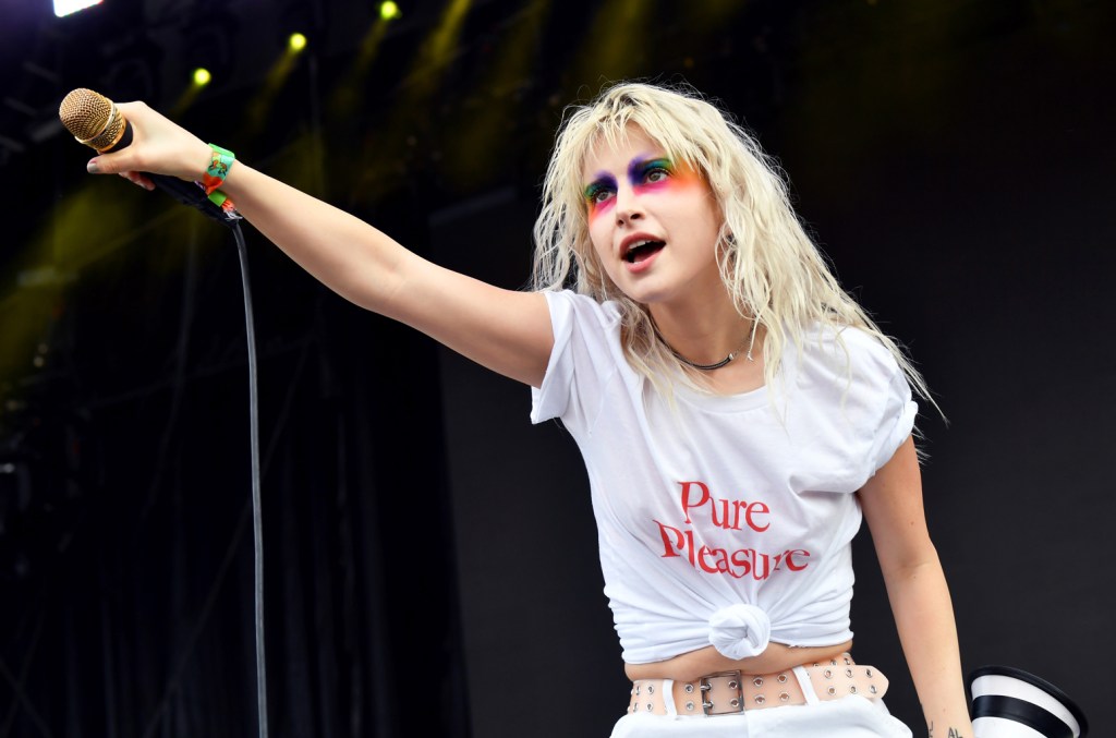 Paramore's Hayley Williams Dedicates 'twilight' To Robert Pattinson At Eras