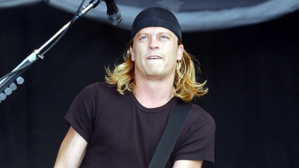 Puddle Of Mudd’s Wes Scantlin Pepper Balled By Swat Team After