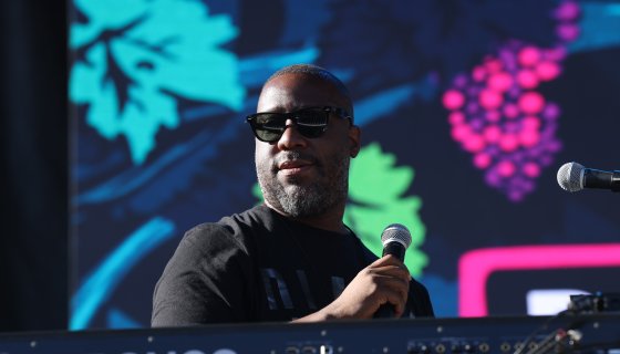 Robert Glasper Shares His Vision For The Black Radio Experience,