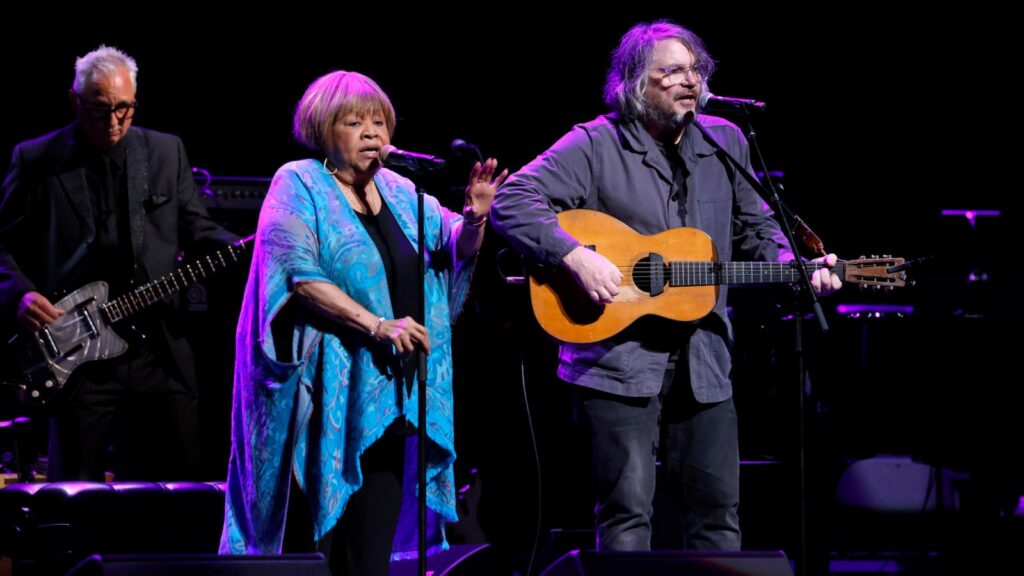 See Mavis Staples And Jeff Tweedy Close Out ‘late Show’