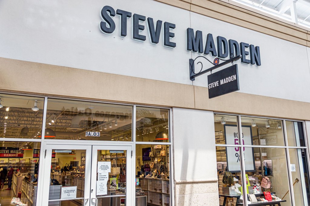 These Trendy Steve Madden Boots Are On Sale Now —