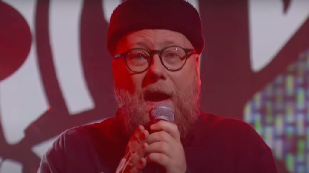 Soul Coughing Performs “super Bon Bon” On Kimmel: Watch