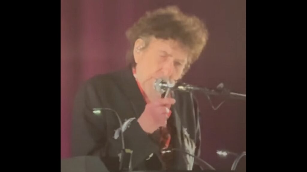 Bob Dylan Performs “desolation Row” With Tiny Wrench: Watch