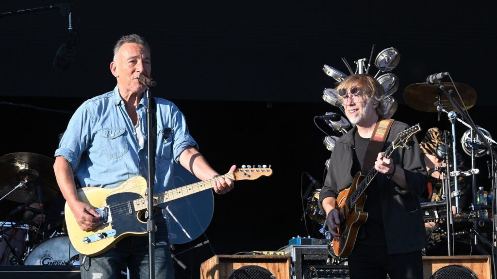 Bruce Springsteen Joins Trey Anastasio, The Gaslight Anthem At Sea.hear.now