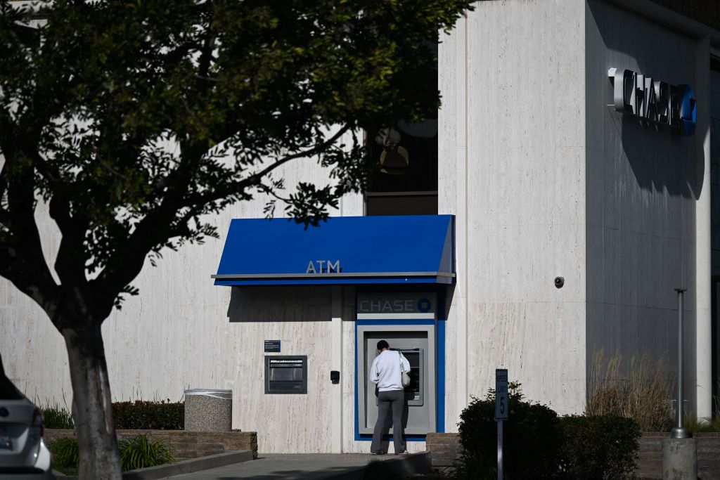 Chase Bank Trouble Leaving People With Massive Debt For Checks