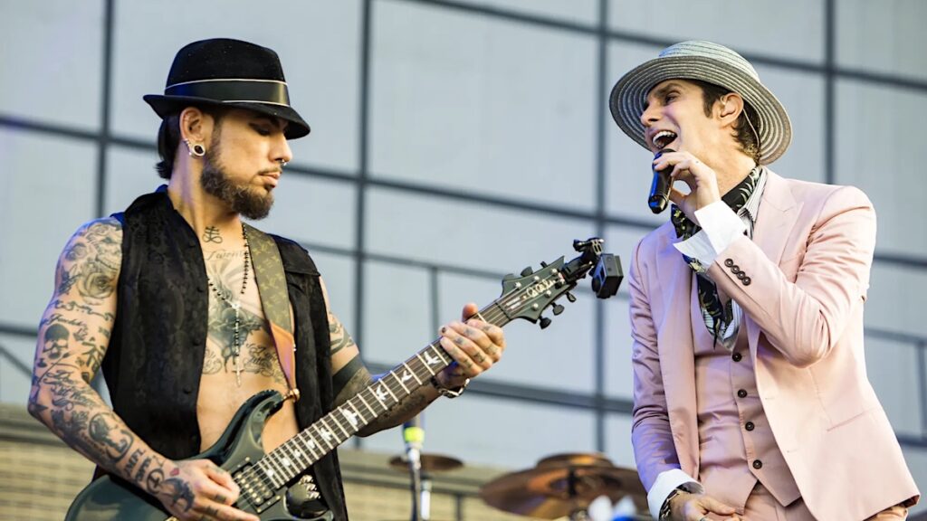 Dave Navarro Hints That Jane’s Addiction Are Over: “i Am