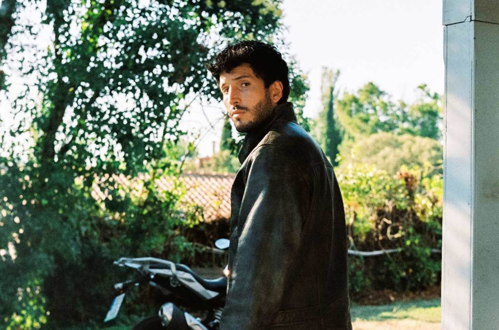 Fans Choose Sebastian Yatra's 'los Domingos' This Week's Favorite New