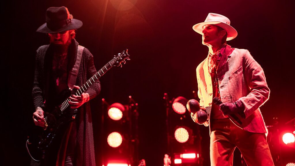 Jane’s Addiction Concert Ends Abruptly After Perry Farrell Punches Dave