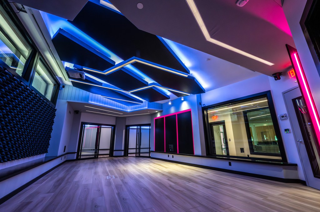 Liu Brooklyn's Roc Nation School Of Music Unveils State Of The Art Dolby