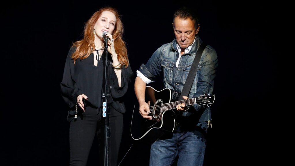 Patti Scialfa, Longtime Member Of Bruce Springsteen's E Street Band,